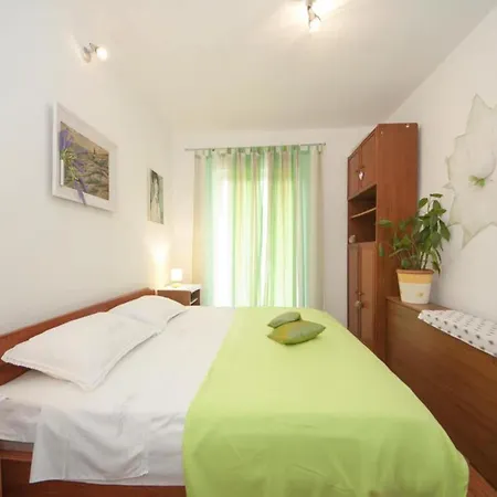 Kalajzic- Comfort Two Bedroom With Terrace A1 St Pucisca